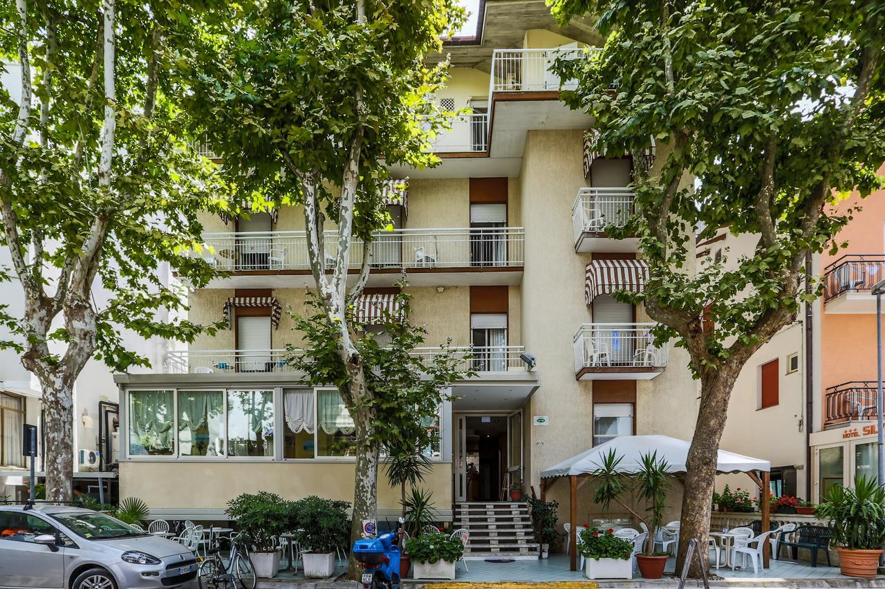 Hotel Elisabetta 2 Stelle Каттолика Экстерьер фото